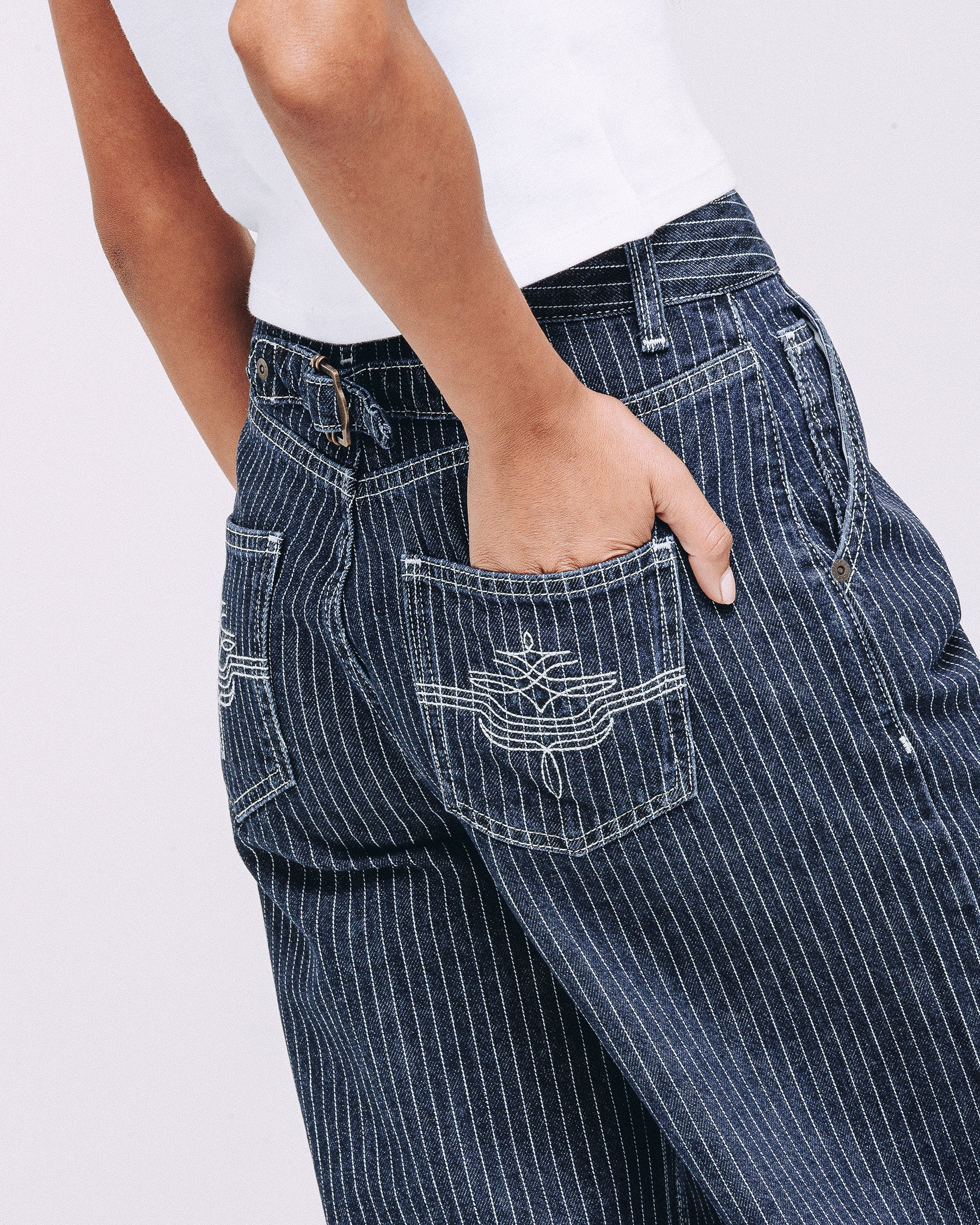 Grace Barrel Leg Jean - Blue Hickory