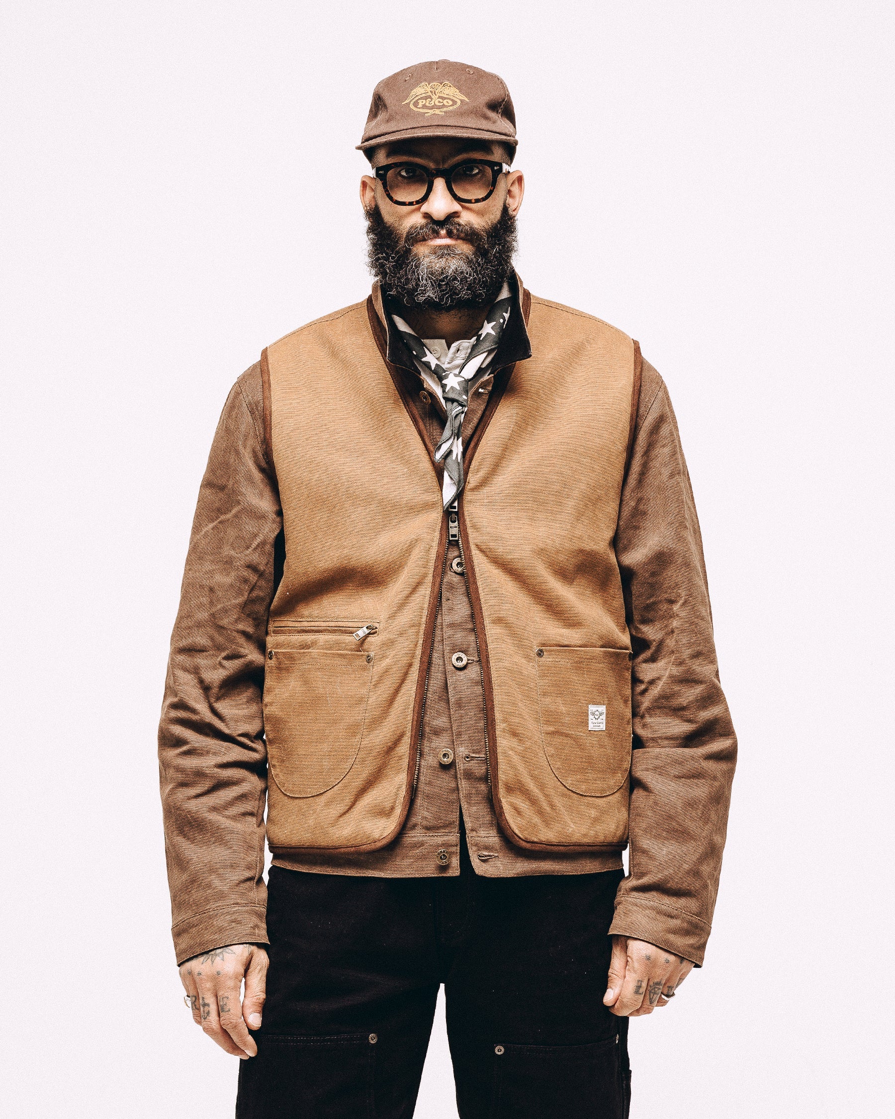 Wayfinder Sherpa Lined Waxed Vest - Tan