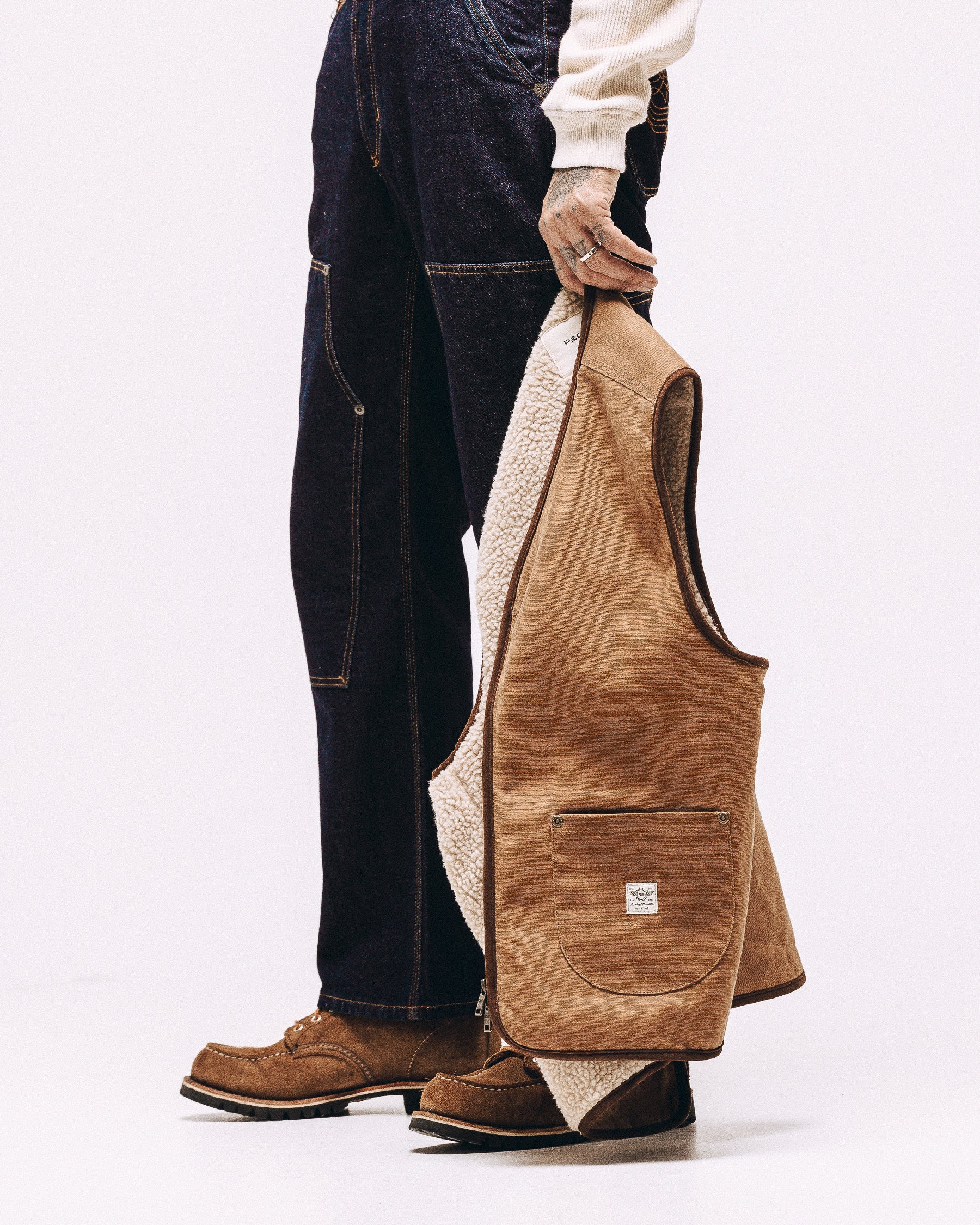 Wayfinder Sherpa Lined Waxed Vest - Tan