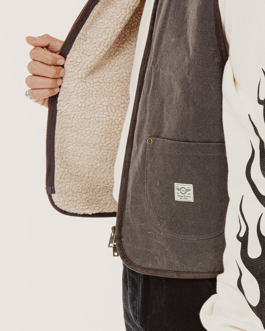 Wayfinder Sherpa Lined Waxed Vest - Charcoal