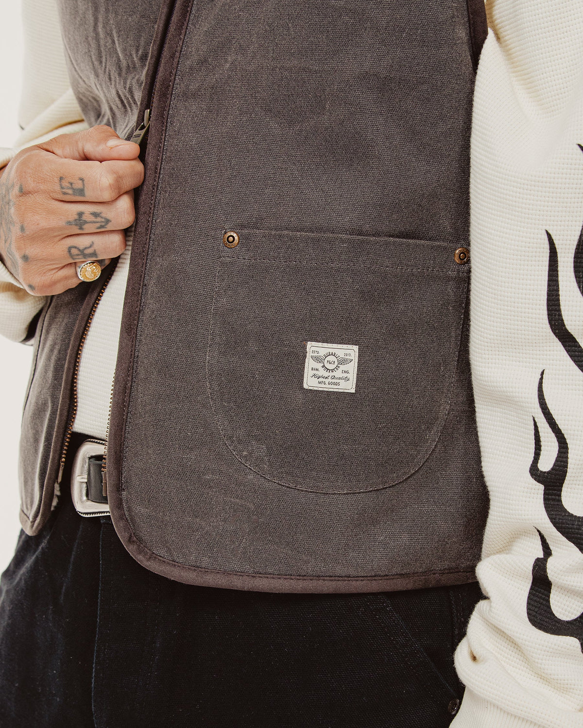 Wayfinder Sherpa Lined Waxed Vest - Charcoal