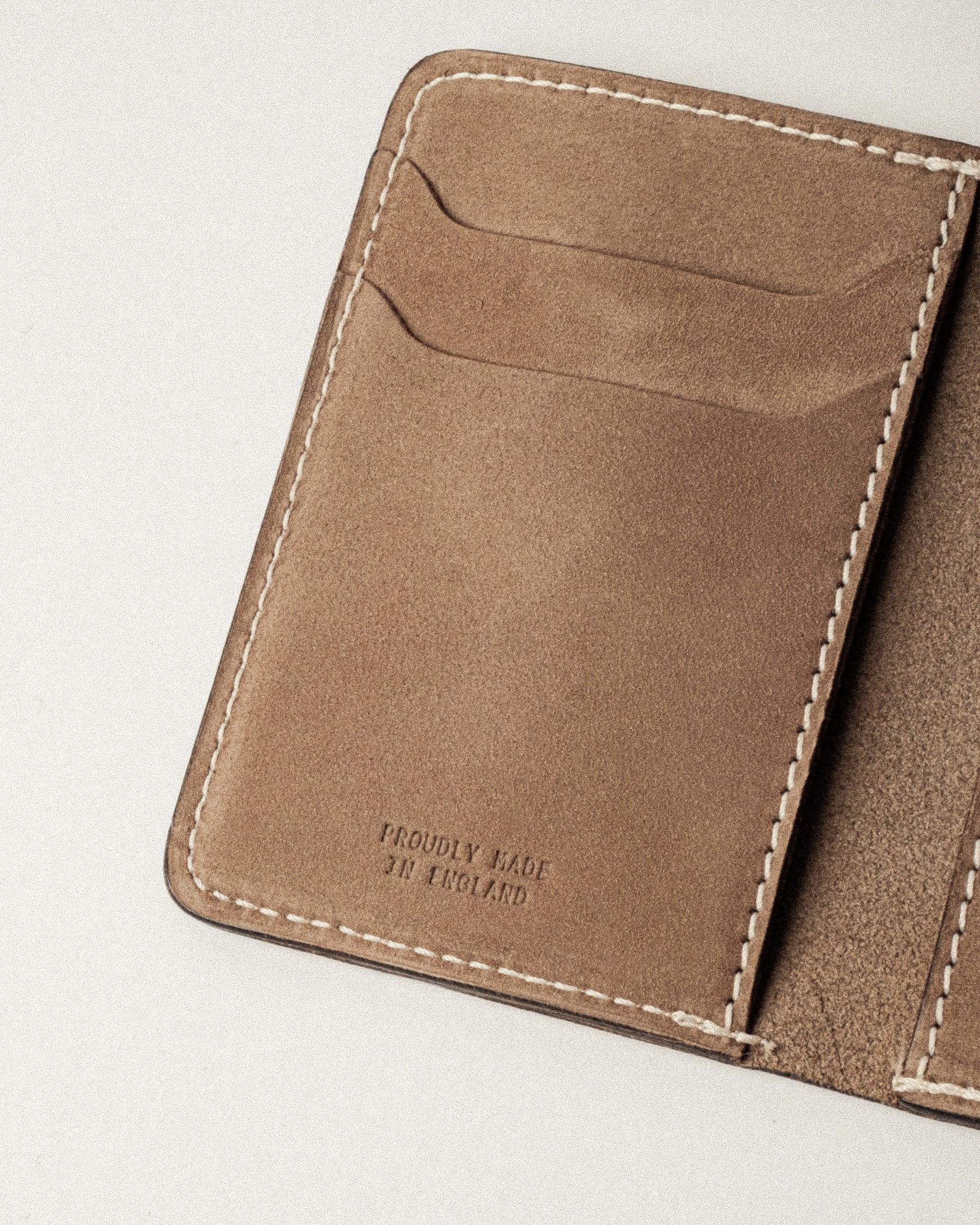 Mesa Nubuck Wallet - Taupe