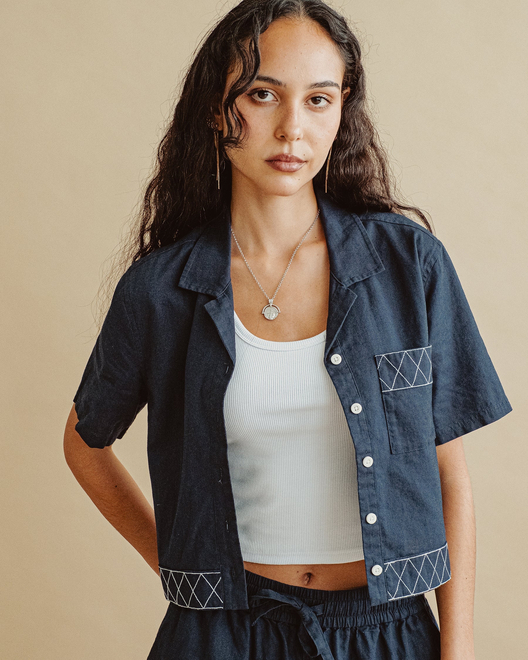 Lottie Cropped Linen Shirt - Navy