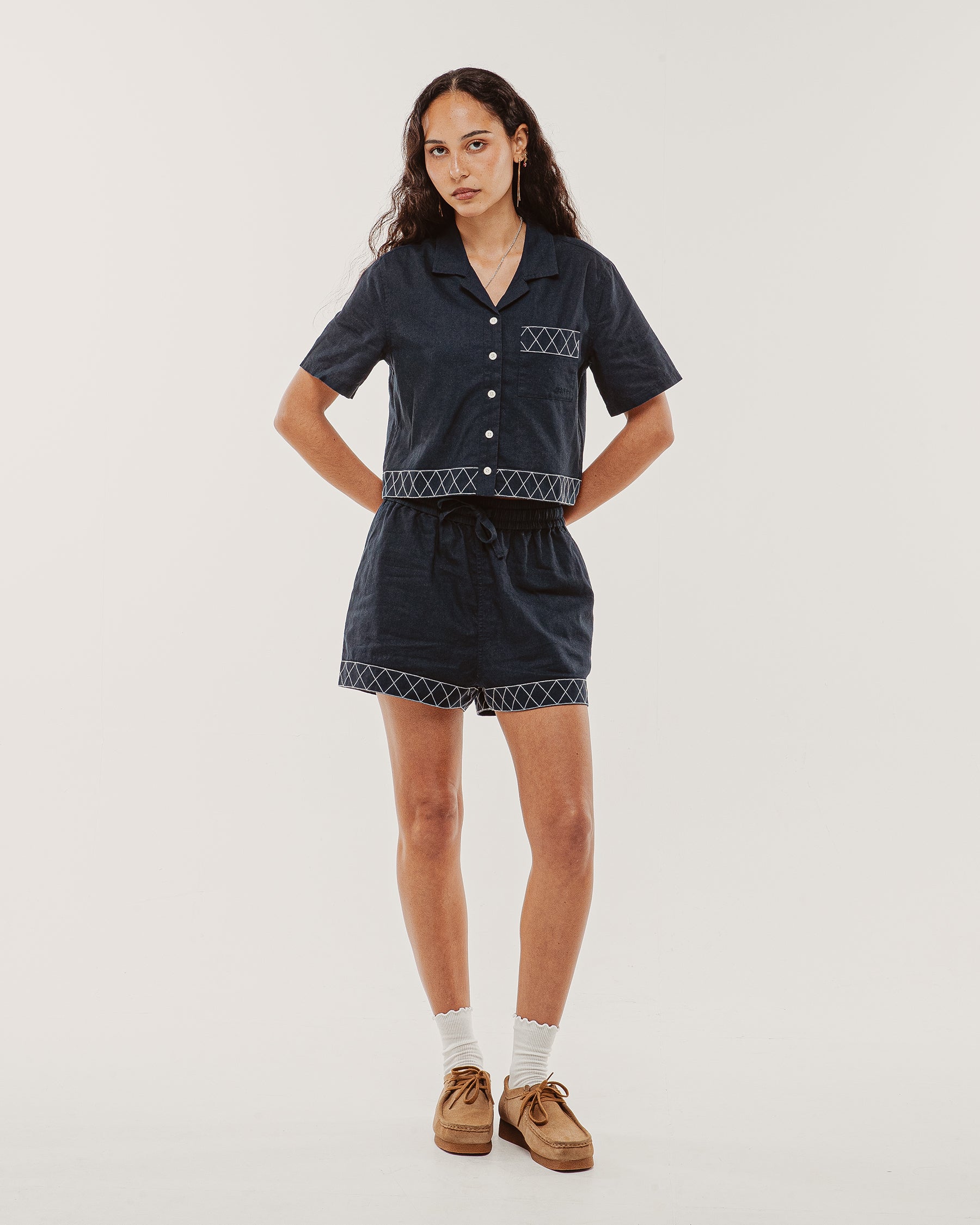 Lottie Cropped Linen Shirt - Navy