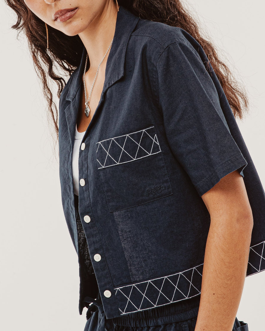Lottie Cropped Linen Shirt - Navy