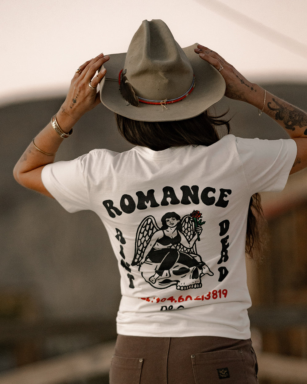 Romance Ain't Dead  T-Shirt - Off White